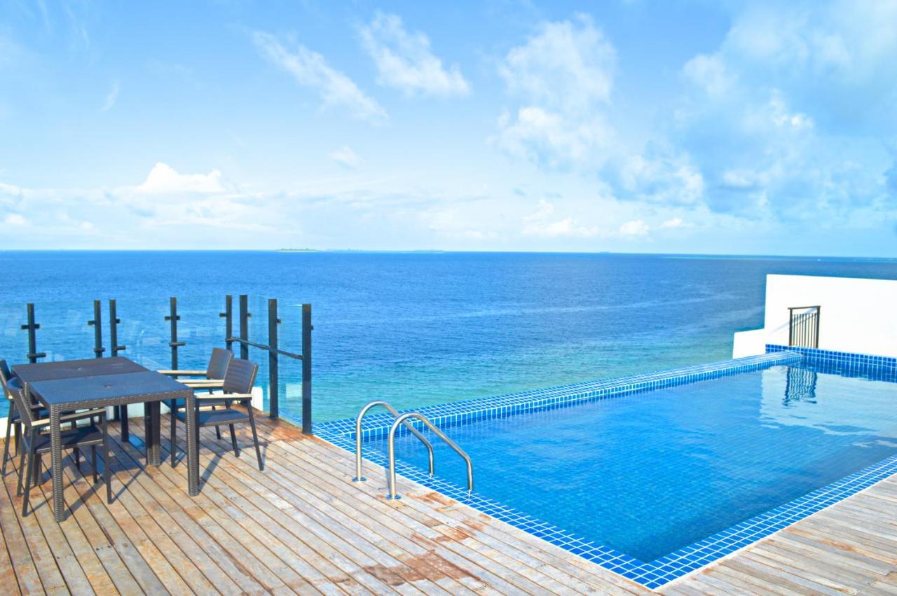 Ranthari And Maldives 4*